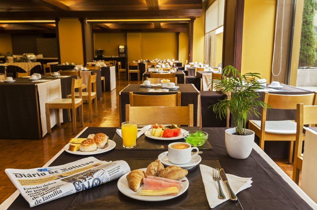 Hotel Hf Tuela Porto Restaurant foto